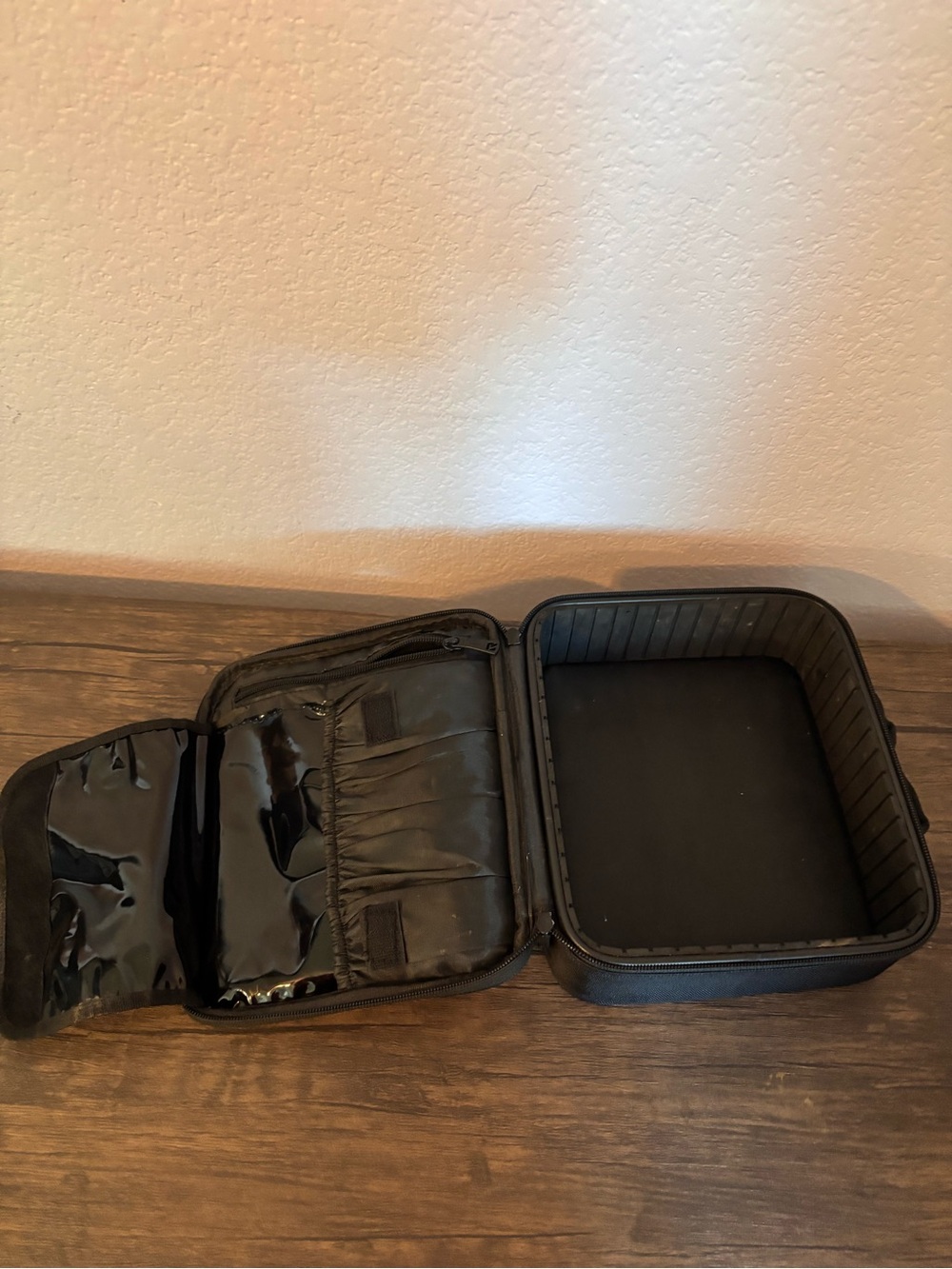 Travel makeup case